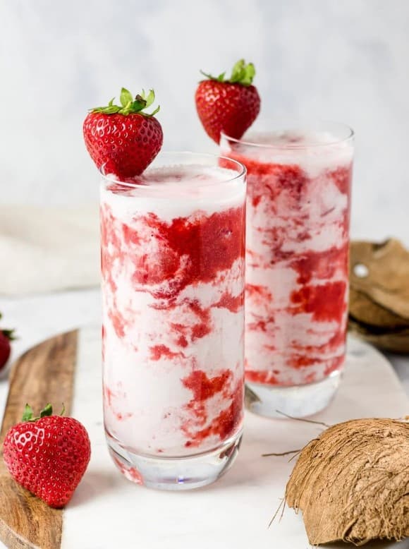 Strawberry Cloud synthetic menu presentation